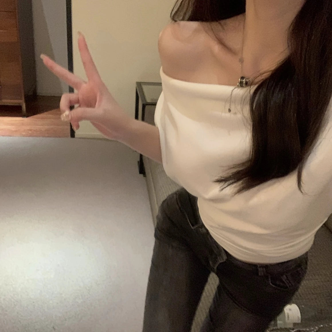 肩見せデザイン スリム半袖トップス