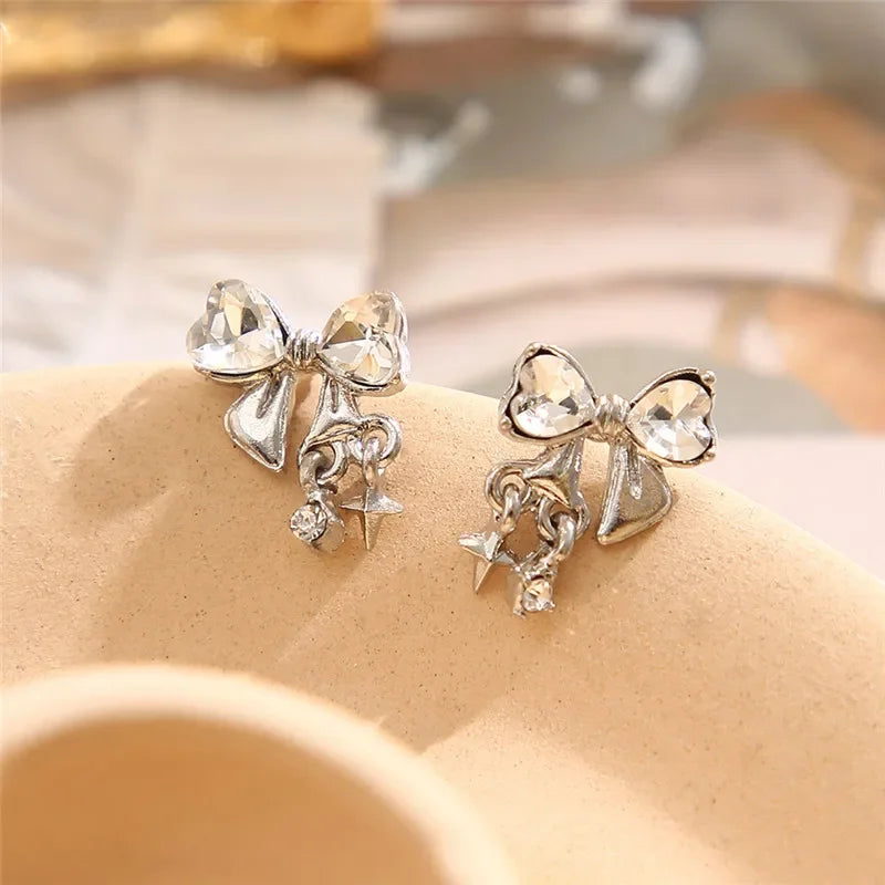 ピンククリスタル リボンピアス Y2K