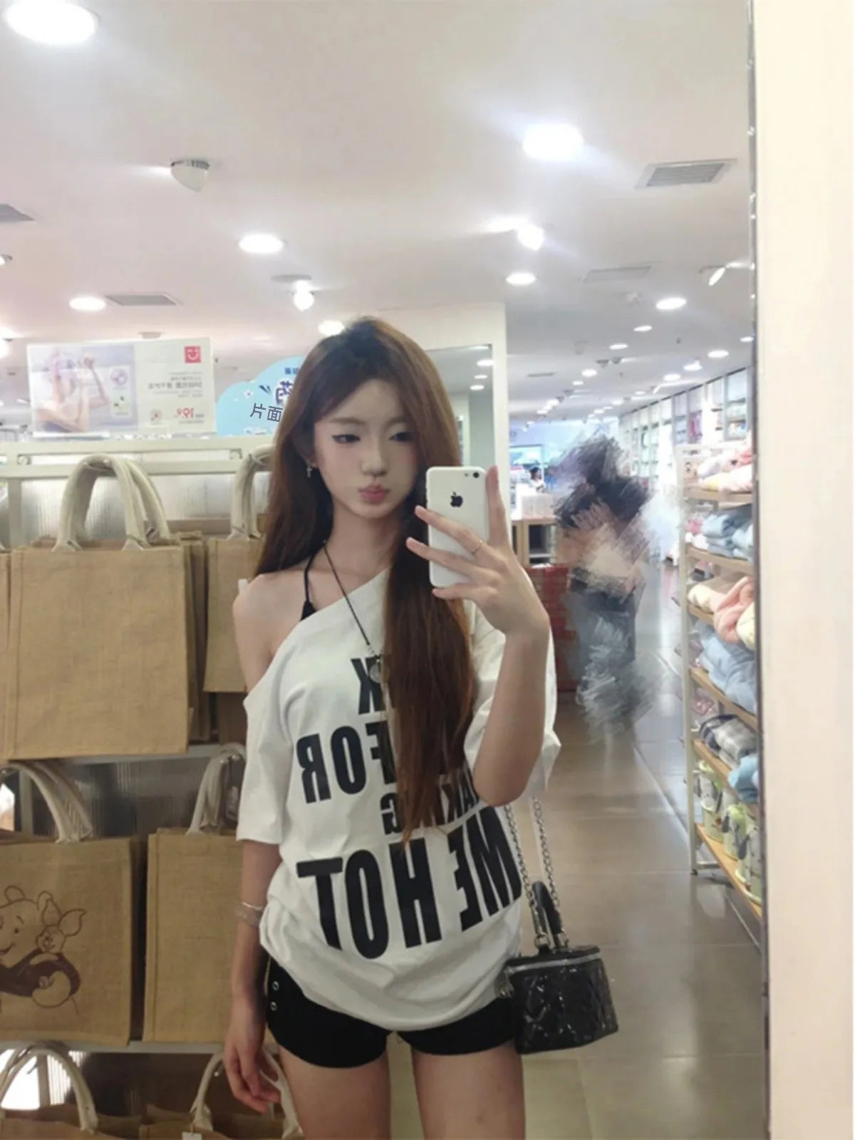 レタープリント オフショルダーTシャツ ホワイト