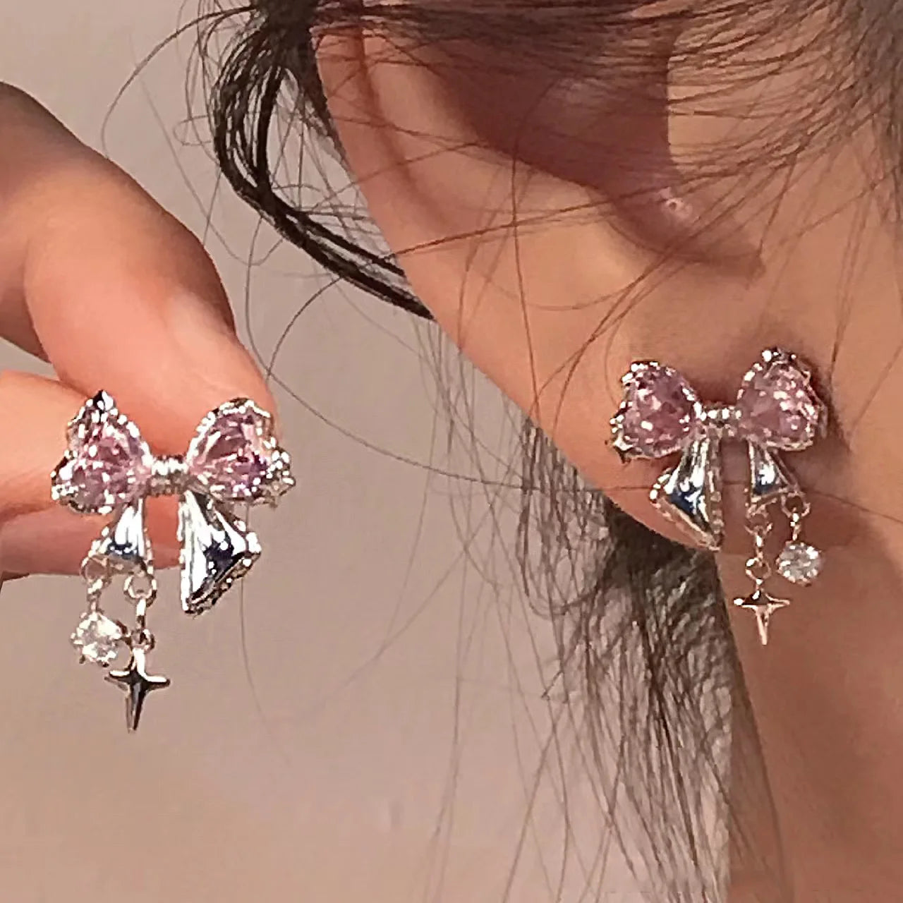 ピンククリスタル リボンピアス Y2K
