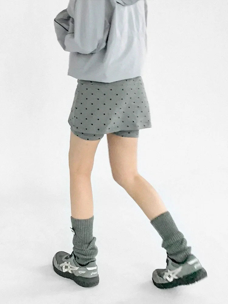 ドット柄 グレー ワイドショートパンツ